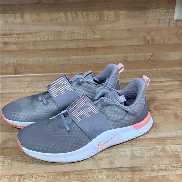 Nike Shoes - Women’s Nike In Season TR 9